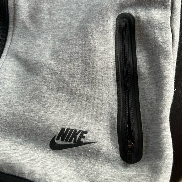 NIKE ZIP UP HOODIE HEATHER GRAY/BLACK size M - Picture 4 of 5